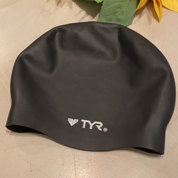 TYR Silicone Swim Caps set of 3 - Picture 3 of 4